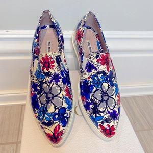Miu Mou Patent Floral Runners